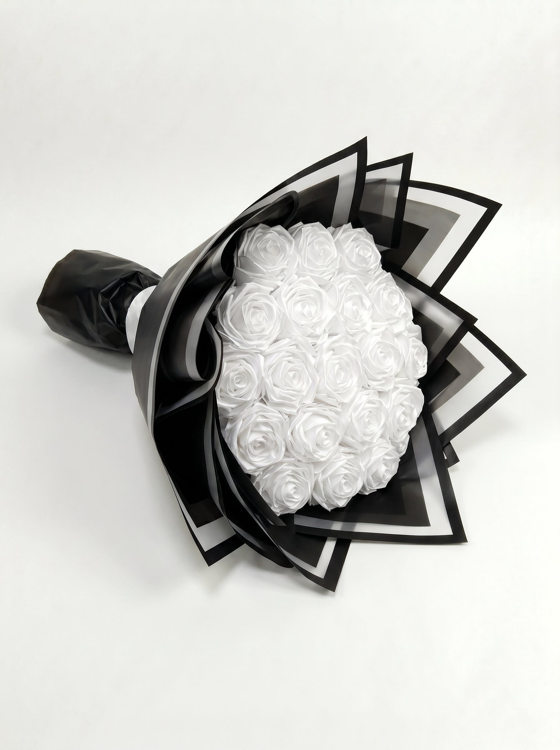 Classic White & Black Bouquet