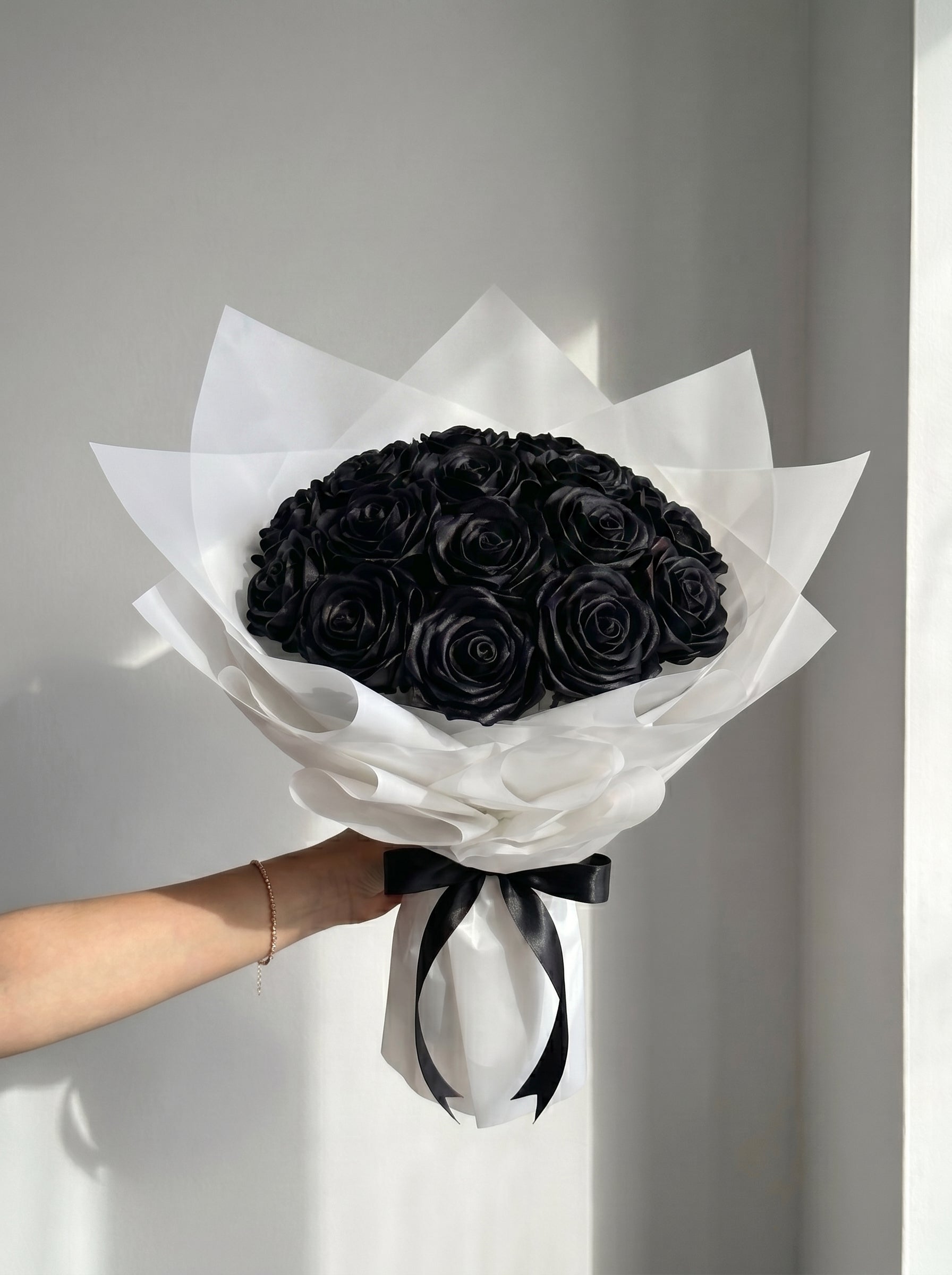 Classic Black & White Bouquet