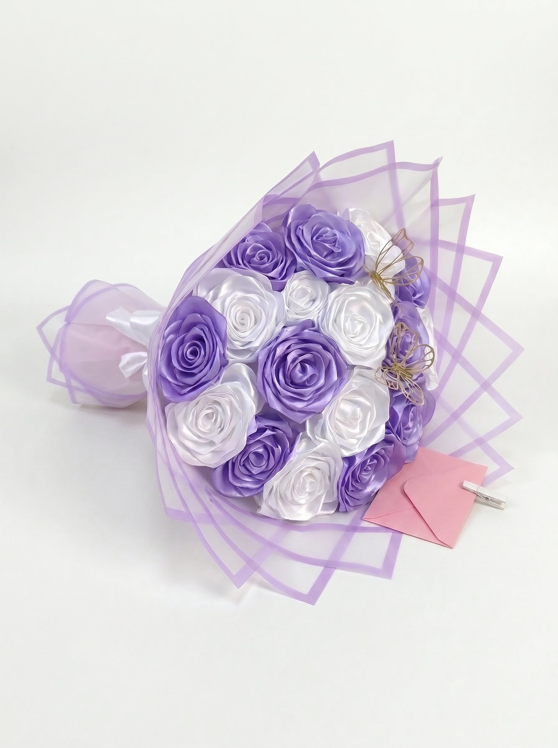 Two-Tone Rose Bouquet